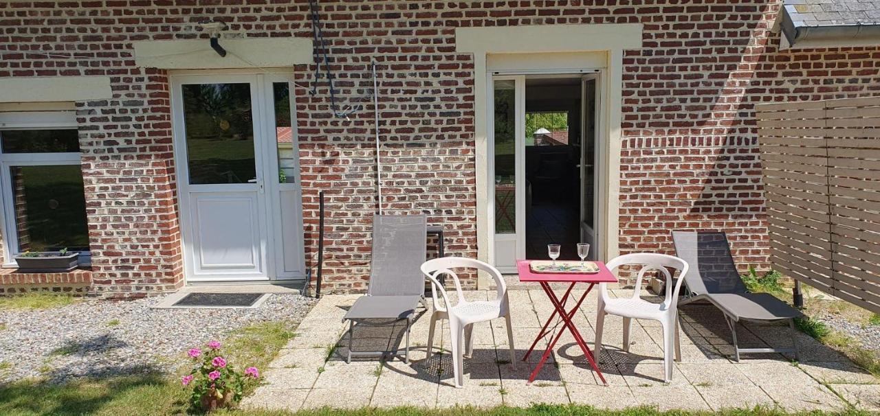 Le Gite Les Grives Villers-Carbonnel ภายนอก รูปภาพ